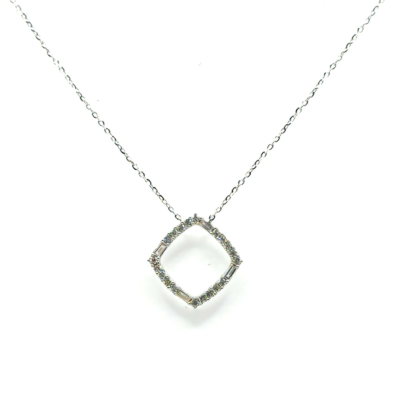 Dije de Diamantes en Oro 14K