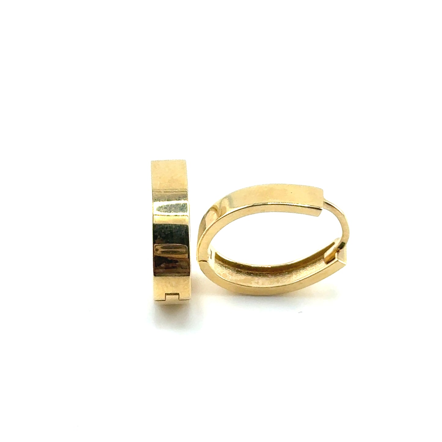 Huggies (ovalado) en Oro 14K
