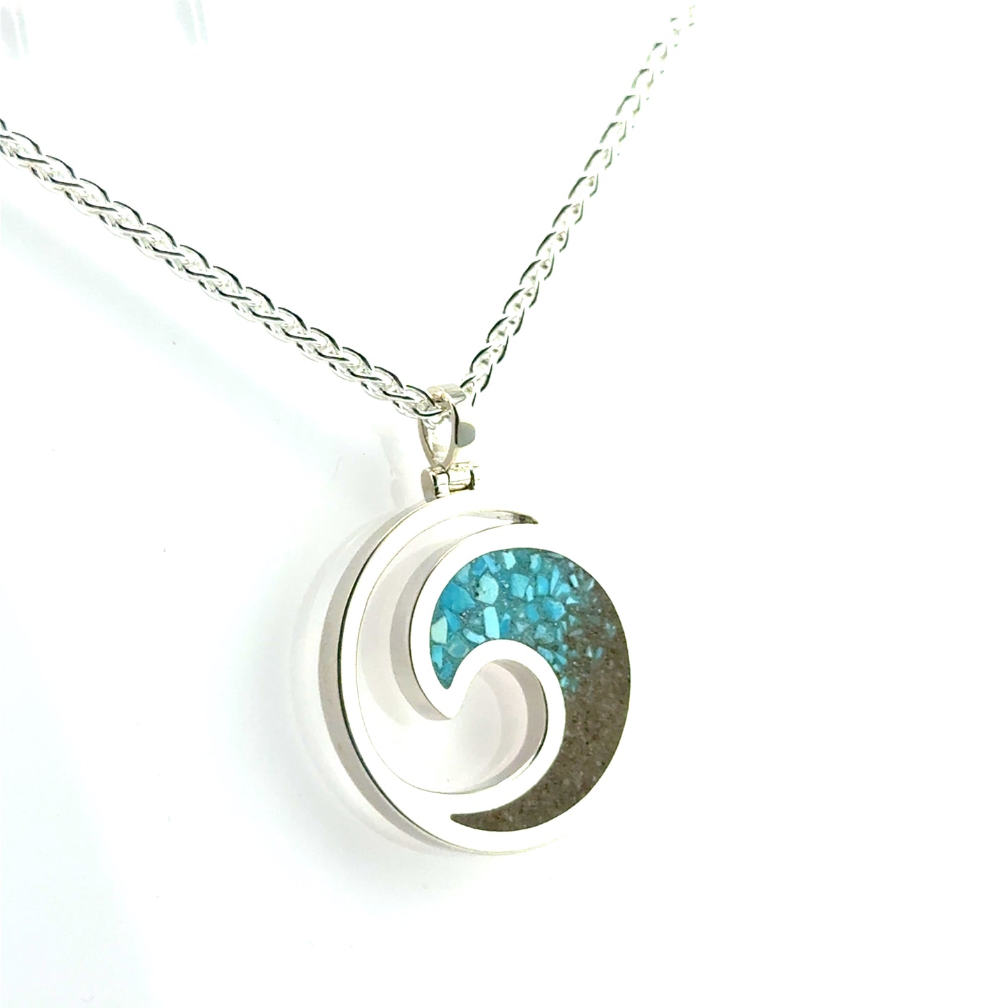 Luxe Wave Necklace