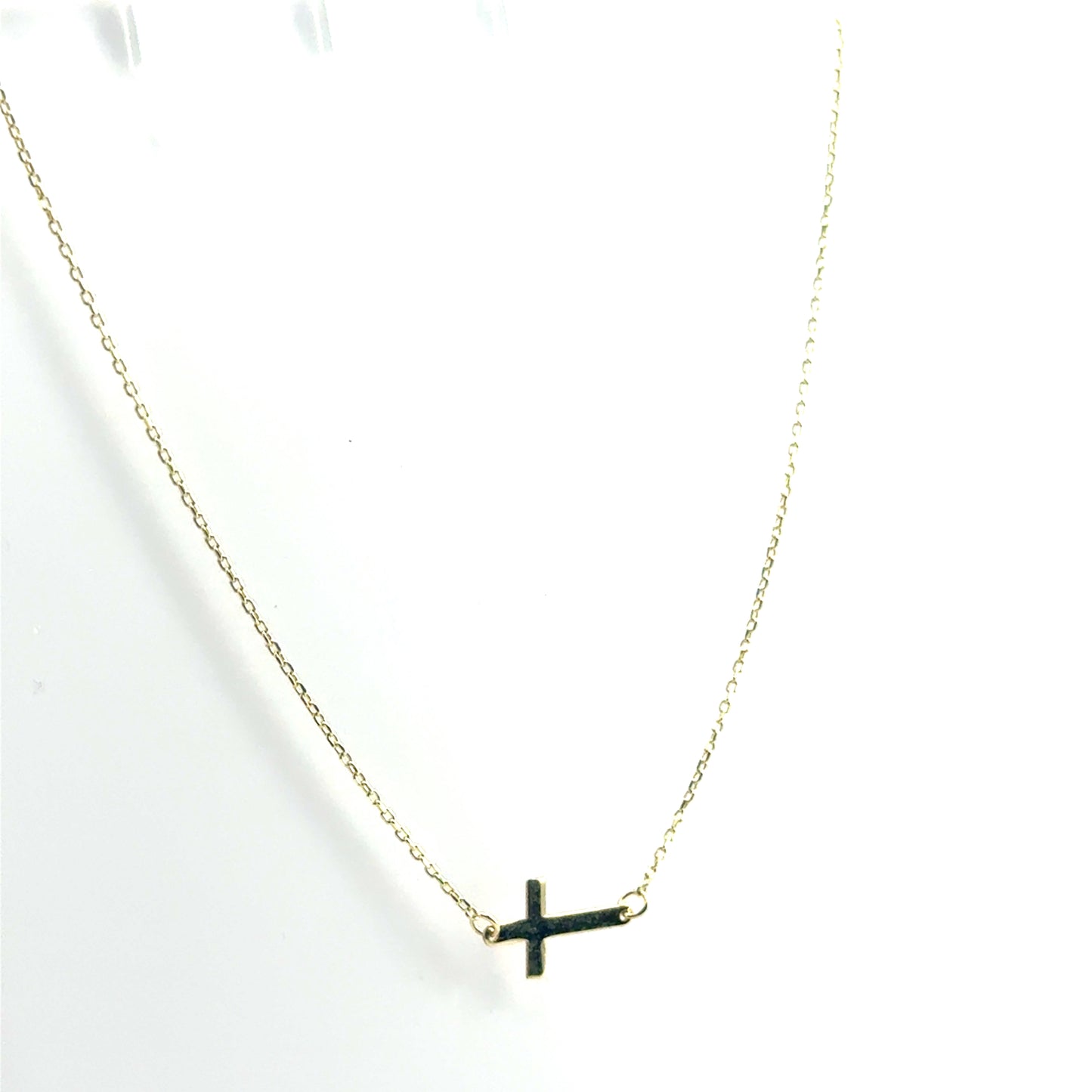 Collar (cruz) en Oro 10K