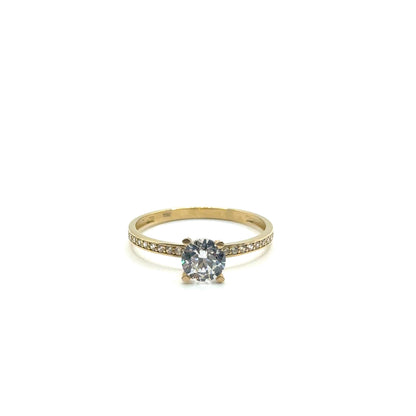Anillo con Circones en Oro 10K