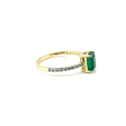 Anillo de Esmeralda en Oro 14K