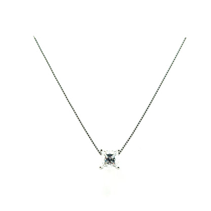 Collar Solitario (corte princesa) de Moissanita en Plata