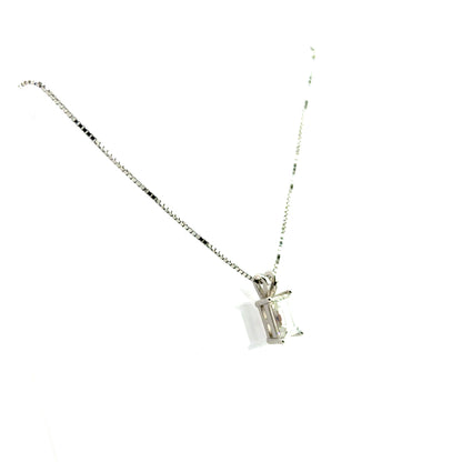 Collar Solitario (corte esmeralda) de Moissanita en Plata