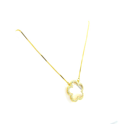 Collar (Flor) con Moissanita en Plata