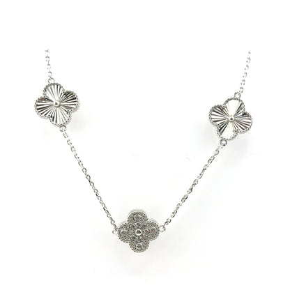 Collar (7 Tréboles) en Plata con Circones