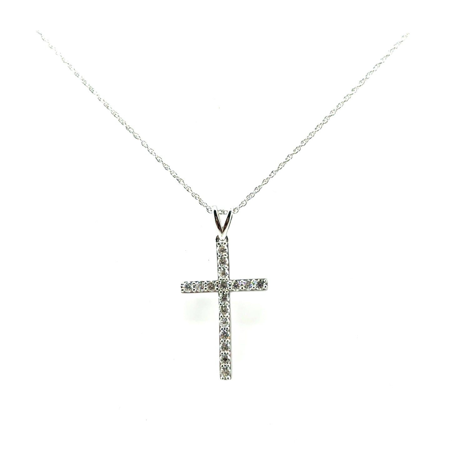 Dije Cruz en Plata con Diamantes Laboratorio