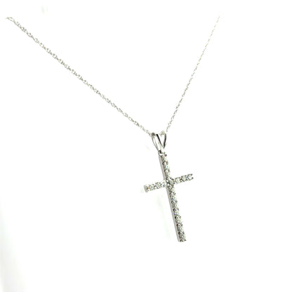 Dije Cruz en Plata con Diamantes Laboratorio