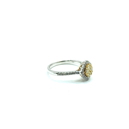 Anillo de Diamantes en Oro 14K