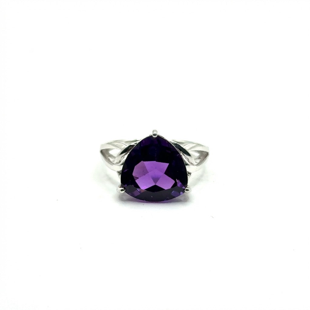 Anillo de Amatista en Plata 925 (6.7cts)