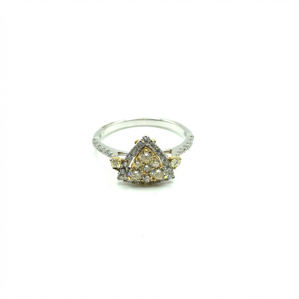 Anillo de Diamantes en Oro 14K