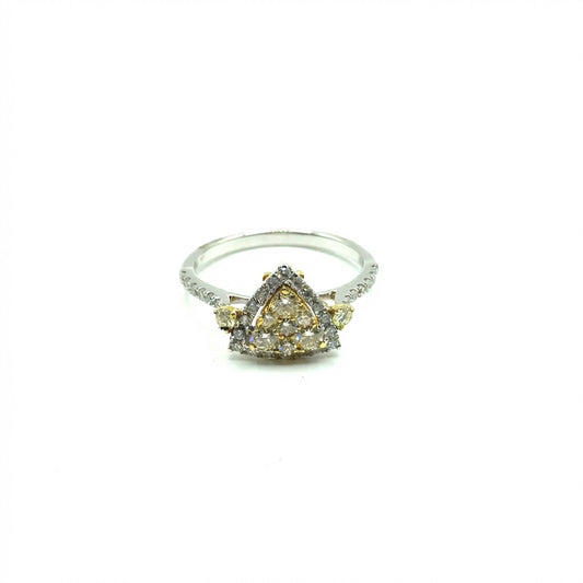 Anillo de Diamantes en Oro 14K
