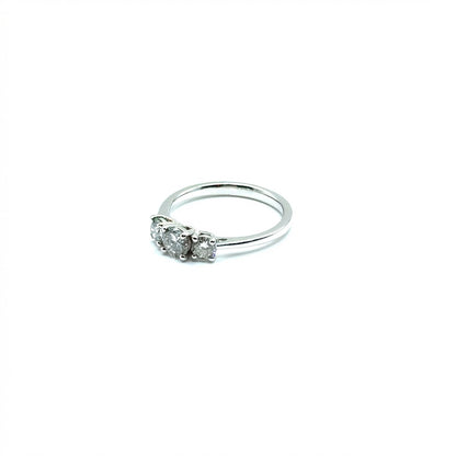 Anillo de Diamantes en Oro Blanco 14K (0.84ct)