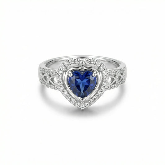 Anillo (corazon) en Plata con Diamantes (SZA)