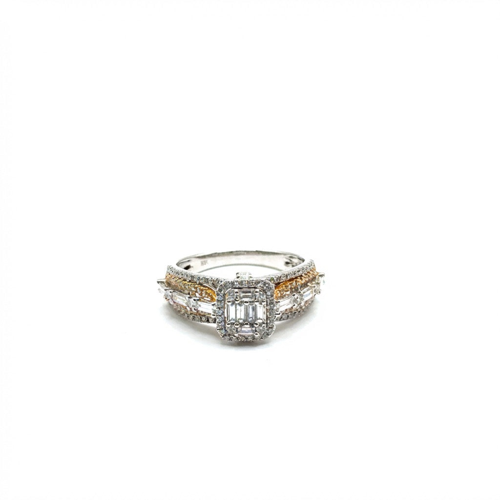 Anillo de Diamantes en Oro 18K
